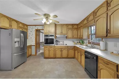3856 Cynthia Way SW, Lilburn, GA 30047 - Photo 8