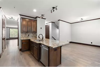 5583 Julian Place, Atlanta, GA 30342 - Photo 10