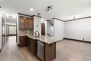 5583 Julian Pl, Atlanta, GA 30342 - Photo 10
