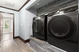 5583 Julian Pl, Atlanta, GA 30342 - Photo 16