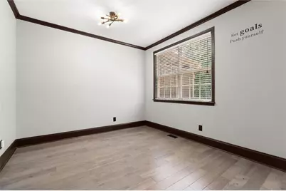 5583 Julian Place, Atlanta, GA 30342 - Photo 8