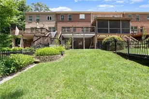 5583 Julian Pl, Atlanta, GA 30342 - Photo 32