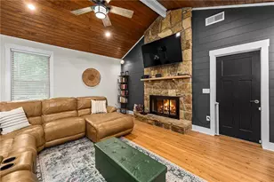 4358 Inverary Walk NE, Roswell, GA 30075 - Photo 8