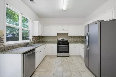 395 Cadeleigh Court, Johns Creek, GA 30005 - Photo 14
