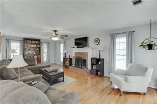 3220 Plantation Run Dr, Loganville, GA 30052 - Photo 2