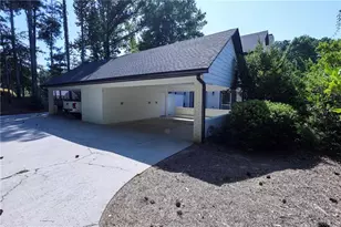 150 Hunters Cove, Roswell, GA 30076 - Photo 4