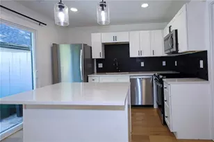 150 Hunters Cove, Roswell, GA 30076 - Photo 10