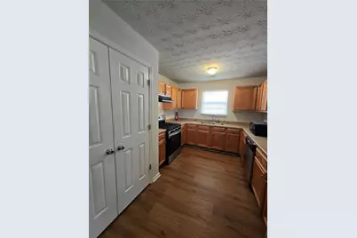 5636 One Lake Way, Atlanta, GA 30349 - Photo 4