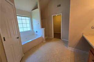 5636 One Lake Way, Atlanta, GA 30349 - Photo 10