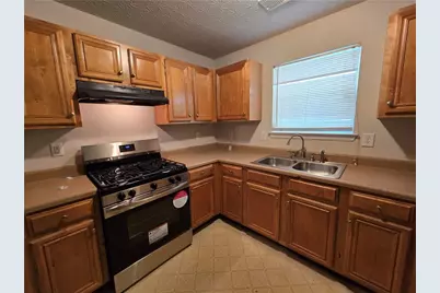 5636 One Lake Way, Atlanta, GA 30349 - Photo 6