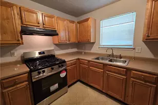 5636 One Lake Way, Atlanta, GA 30349 - Photo 6