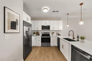 711 Cosmopolitan Dr NE, Atlanta, GA 30324 - Photo 2