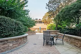 3040 Peachtree Rd NW, Atlanta, GA 30305 - Photo 30