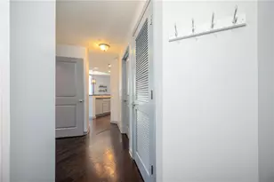 3040 Peachtree Rd NW, Atlanta, GA 30305 - Photo 16
