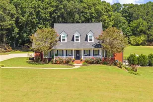 8135 Wallace Wood Rd, Gainesville, GA 30506 - Photo 1