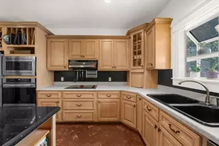 8135 Wallace Wood Rd, Gainesville, GA 30506 - Photo 12