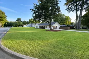808 Darlington Dr, Jonesboro, GA 30238 - Photo 2