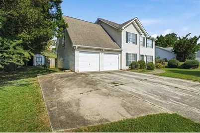 3805 Cumbrian Lane, Lithonia, GA 30038 - Photo 2