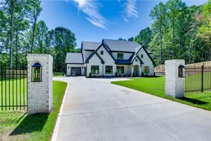 5222 L J Martin Dr, Gainesville, GA 30507 - Photo 2