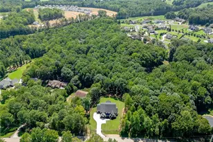5222 L J Martin Dr, Gainesville, GA 30507 - Photo 86