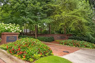 5638 River Oaks Pl, Sandy Springs, GA 30327 - Photo 22
