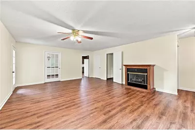 208 Woodland Circle SE, Calhoun, GA 30701 - Photo 8