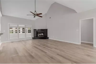 122 Bent Creek Drive, Woodstock, GA 30189 - Photo 6