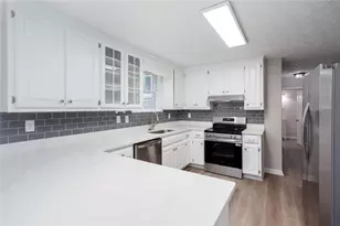 185 Lakeshore Cir SE, Acworth, GA 30101 - Photo 12