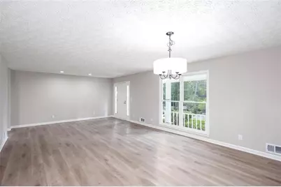 185 Lakeshore Circle SE, Acworth, GA 30101 - Photo 6