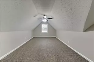 1075 Crystal Water Dr, Lawrenceville, GA 30045 - Photo 16