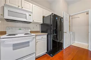2700 Pine Tree Road NE, Atlanta, GA 30324 - Photo 10