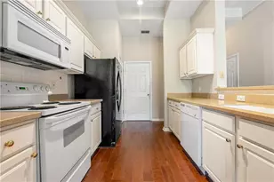 2700 Pine Tree Road NE, Atlanta, GA 30324 - Photo 8
