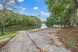 5535 Mount Shores Circle, Gainesville, GA 30506 - Photo 32