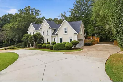 2211 Brooke Farm Trail, Dunwoody, GA 30338 - Photo 46