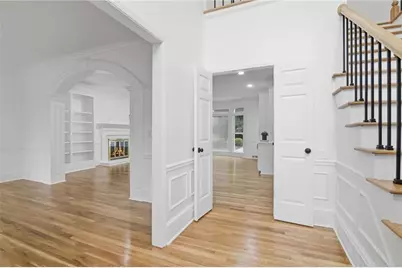 2211 Brooke Farm Trail, Dunwoody, GA 30338 - Photo 4
