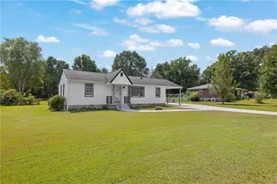 1655 Lucelle Ave, Stone Mountain, GA 30087 - Photo 2
