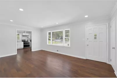 1655 Lucelle Avenue, Stone Mountain, GA 30087 - Photo 6