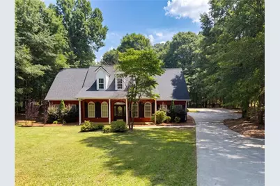 346 Carnation Drive, Social Circle, GA 30025 - Photo 2