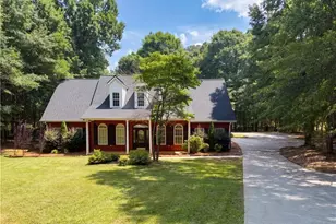346 Carnation Dr, Social Circle, GA 30025 - Photo 2