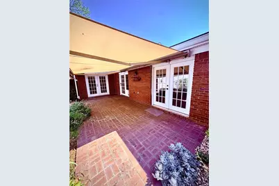 803 Dunwoody Chace, Sandy Springs, GA 30328 - Photo 4