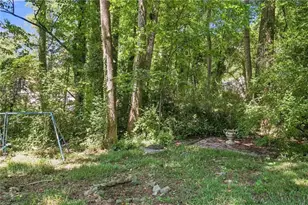 6715 Dogwood Point Ln, Tucker, GA 30084 - Photo 46