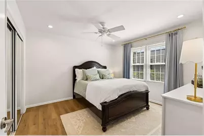 136 NW Peachtree Memorial Drive NW #VA 1, Atlanta, GA 30309 - Photo 18