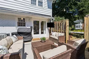 136 NW Peachtree Memorial Dr NW, Atlanta, GA 30309 - Photo 32