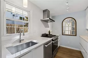 136 NW Peachtree Memorial Dr NW, Atlanta, GA 30309 - Photo 18