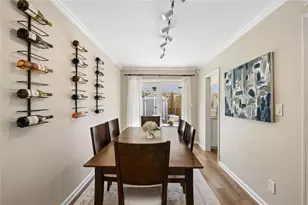 136 NW Peachtree Memorial Dr NW, Atlanta, GA 30309 - Photo 10