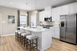 1090 Crimson Dr, Lawrenceville, GA 30046 - Photo 2