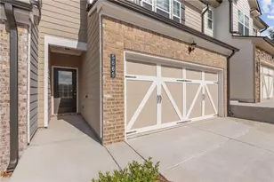 5665 Overview Dr, Flowery Branch, GA 30542 - Photo 2