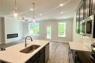 5665 Overview Dr, Flowery Branch, GA 30542 - Photo 8