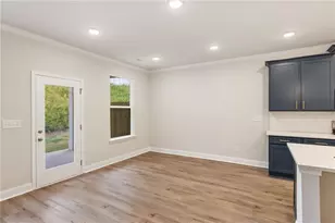 5665 Overview Dr, Flowery Branch, GA 30542 - Photo 8