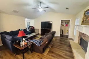 110 Manchester Ln, Jefferson, GA 30549 - Photo 10